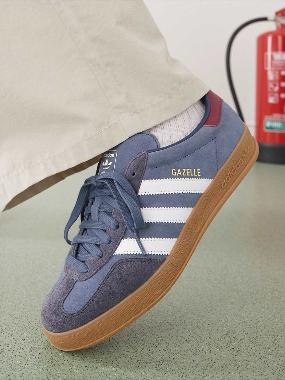 Adidas Gazelle Indoor Suede NWOT | Men’s 11 / Women’s 12 | Preloved Ink